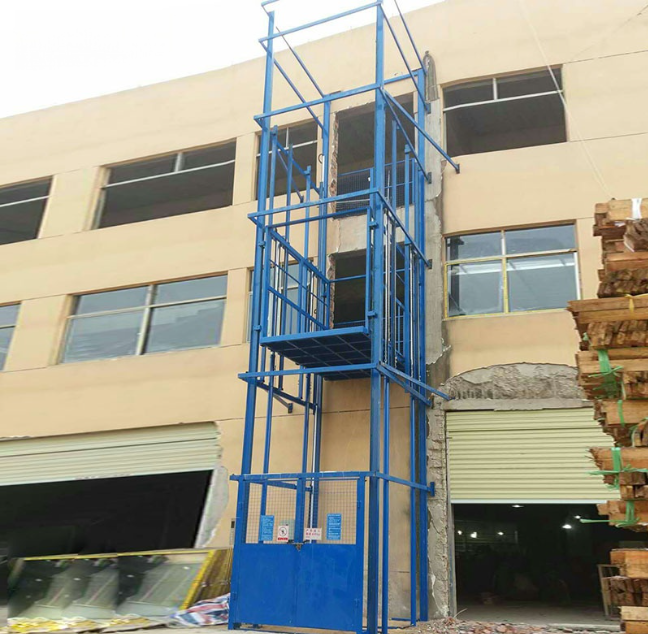 华安建材厂室外物料提升